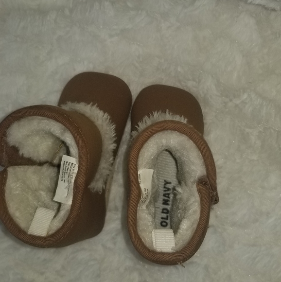 Old Navy Baby Girl Mocassin - Picture 2 of 6